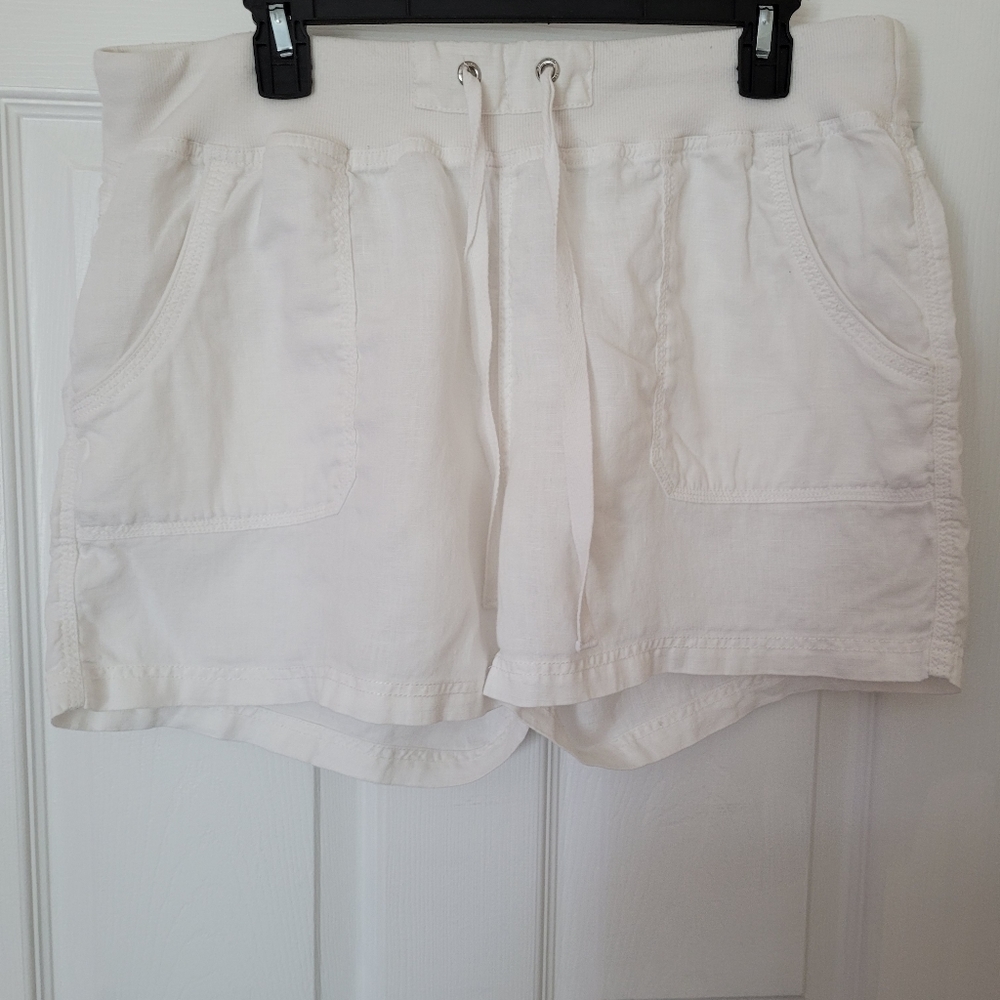 Calvin Klein White Shorts Size XL